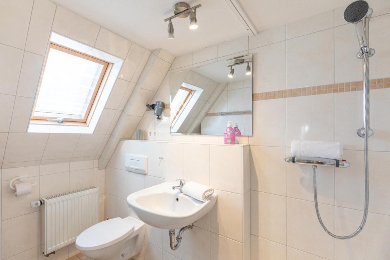 Roemser Stuebchen Husum  Exterior photo